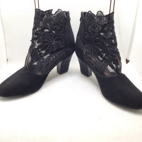 NWOB Womens Black Embroidered Lace Victorian Style Zip Up Booties Size 8.5 - Picture 7 of 13
